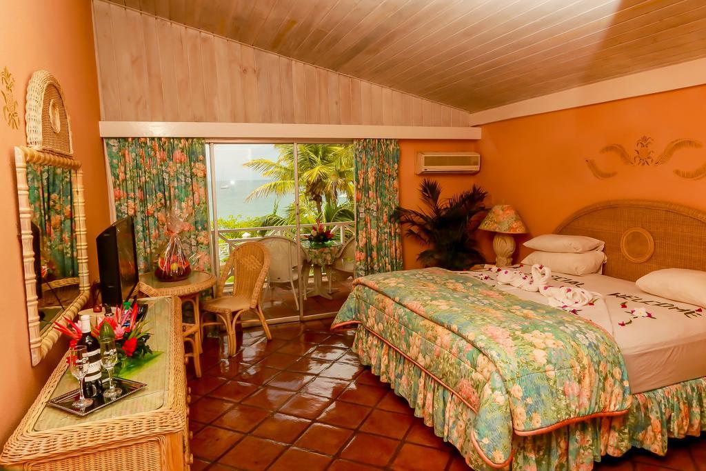 Coco Reef Resort & Spa Crown Point Szoba fotó